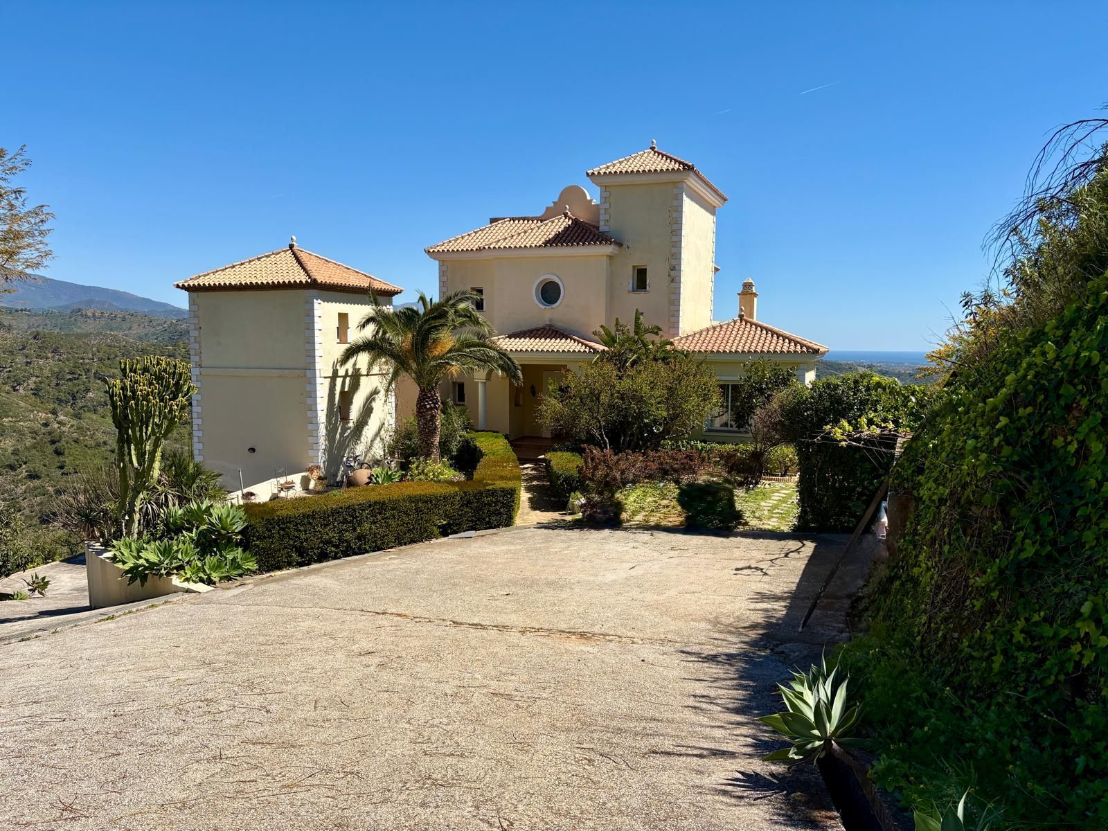 7-bedroom Finca - Cortijo in Estepona