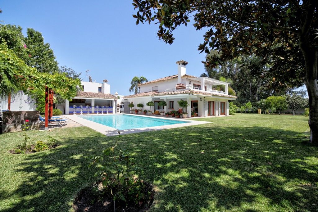 5 Bedroom Villa Costalita