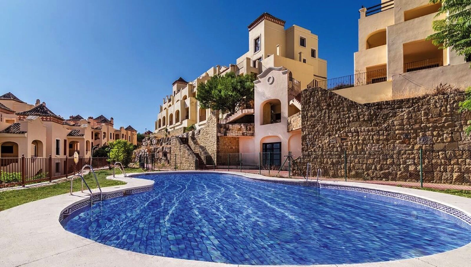 3-bedroom Ground Floor Apartment in Valle Romano