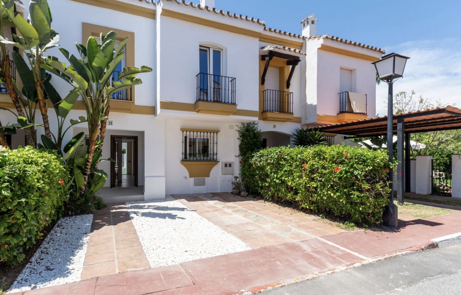 4-bedroom Townhouse in New Golden Mile