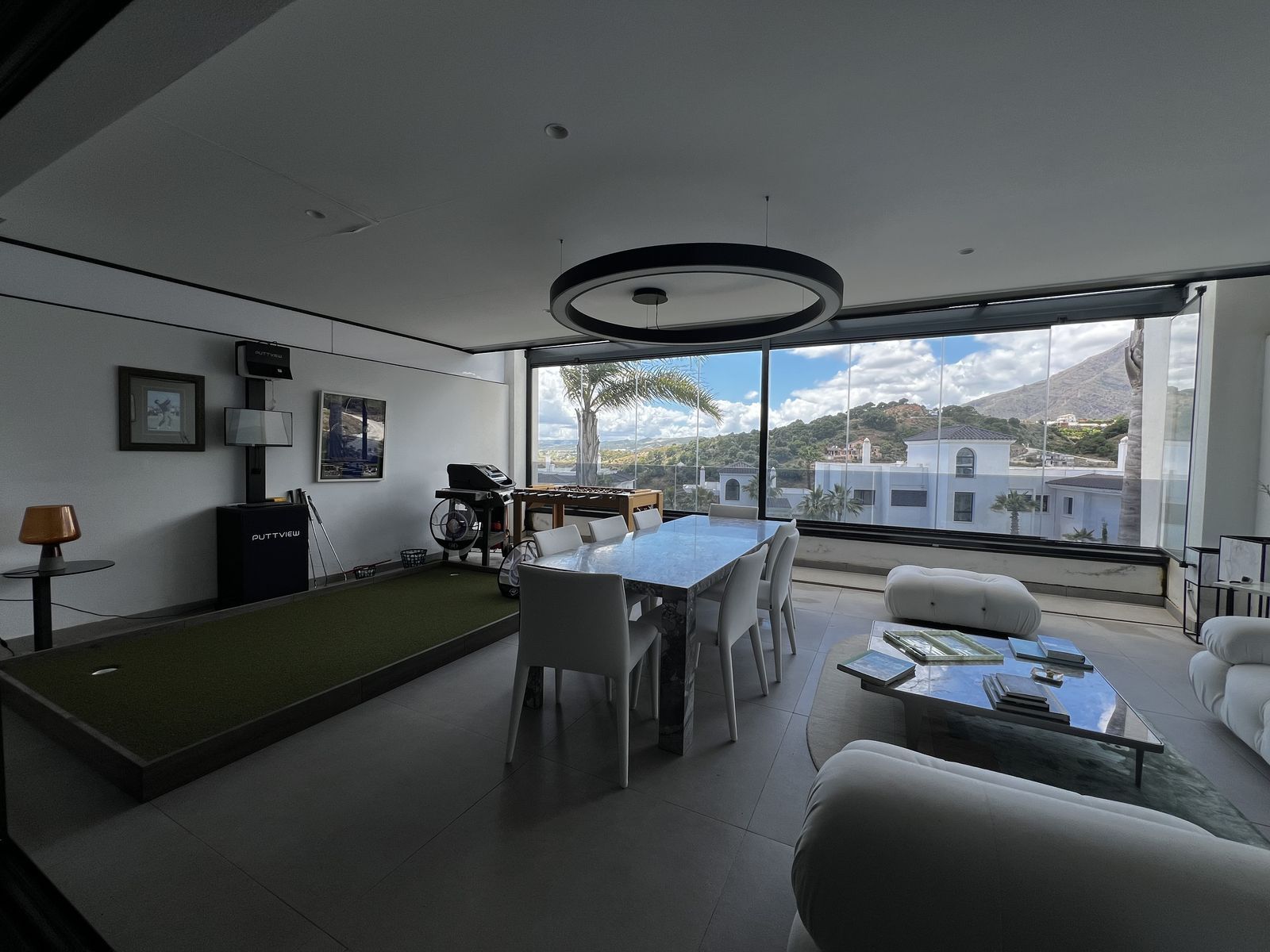 2-bedroom Apartment in Estepona