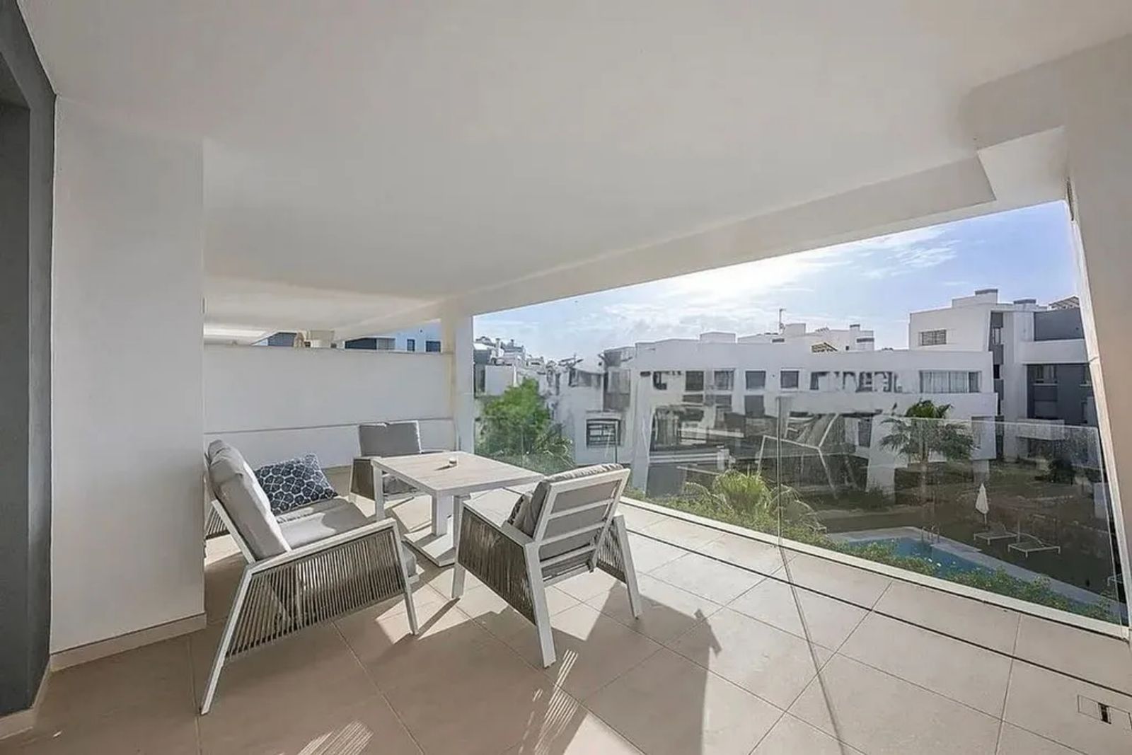 2 Bedroom Apartment Selwo