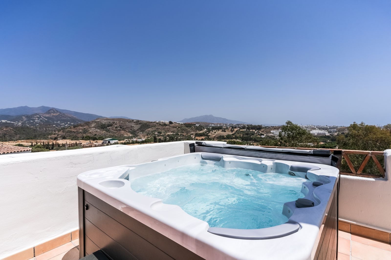 2 Bedroom Penthouse Duplex Selwo