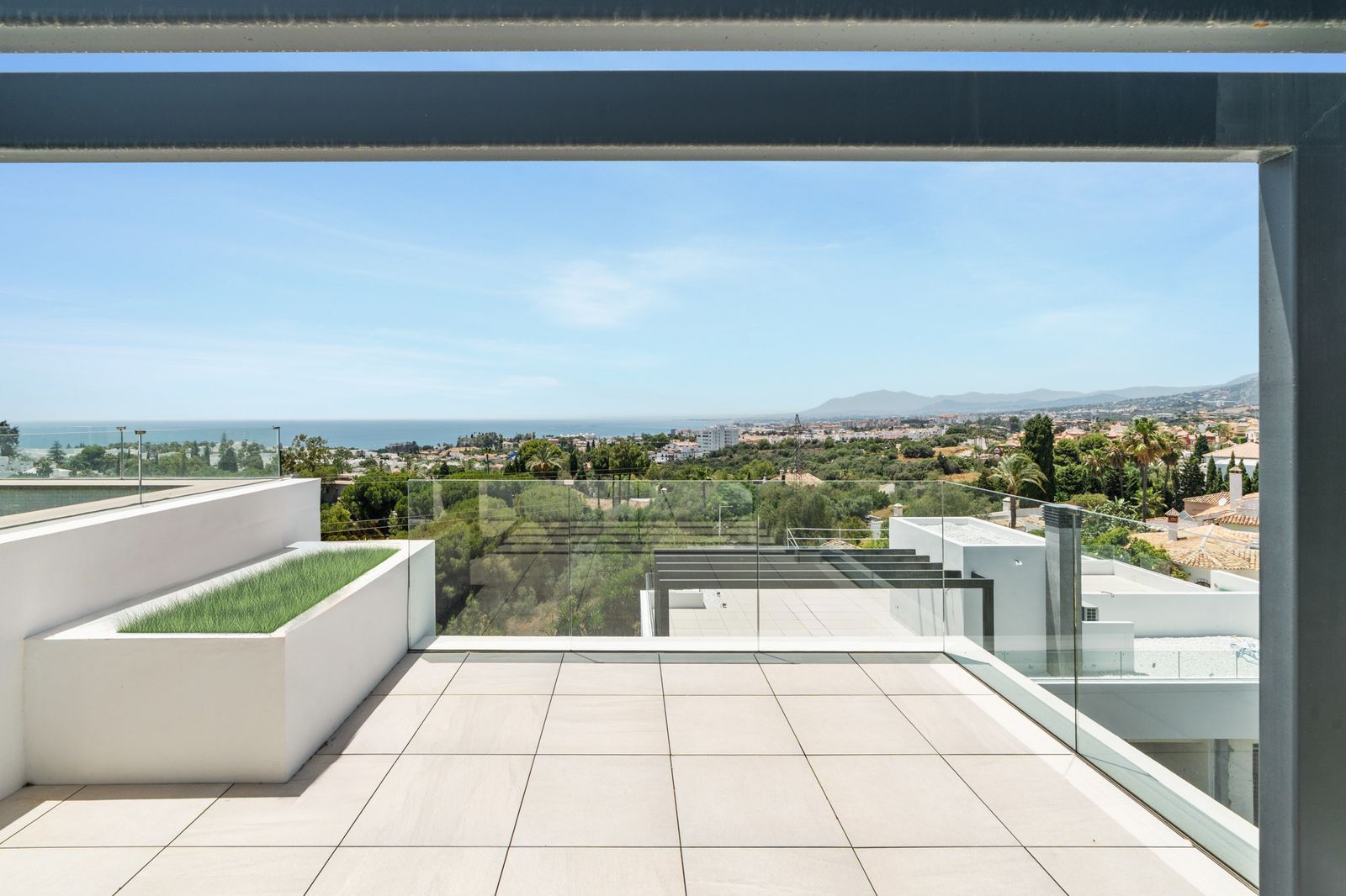 5 Bedroom Semi-Detached House Río Real