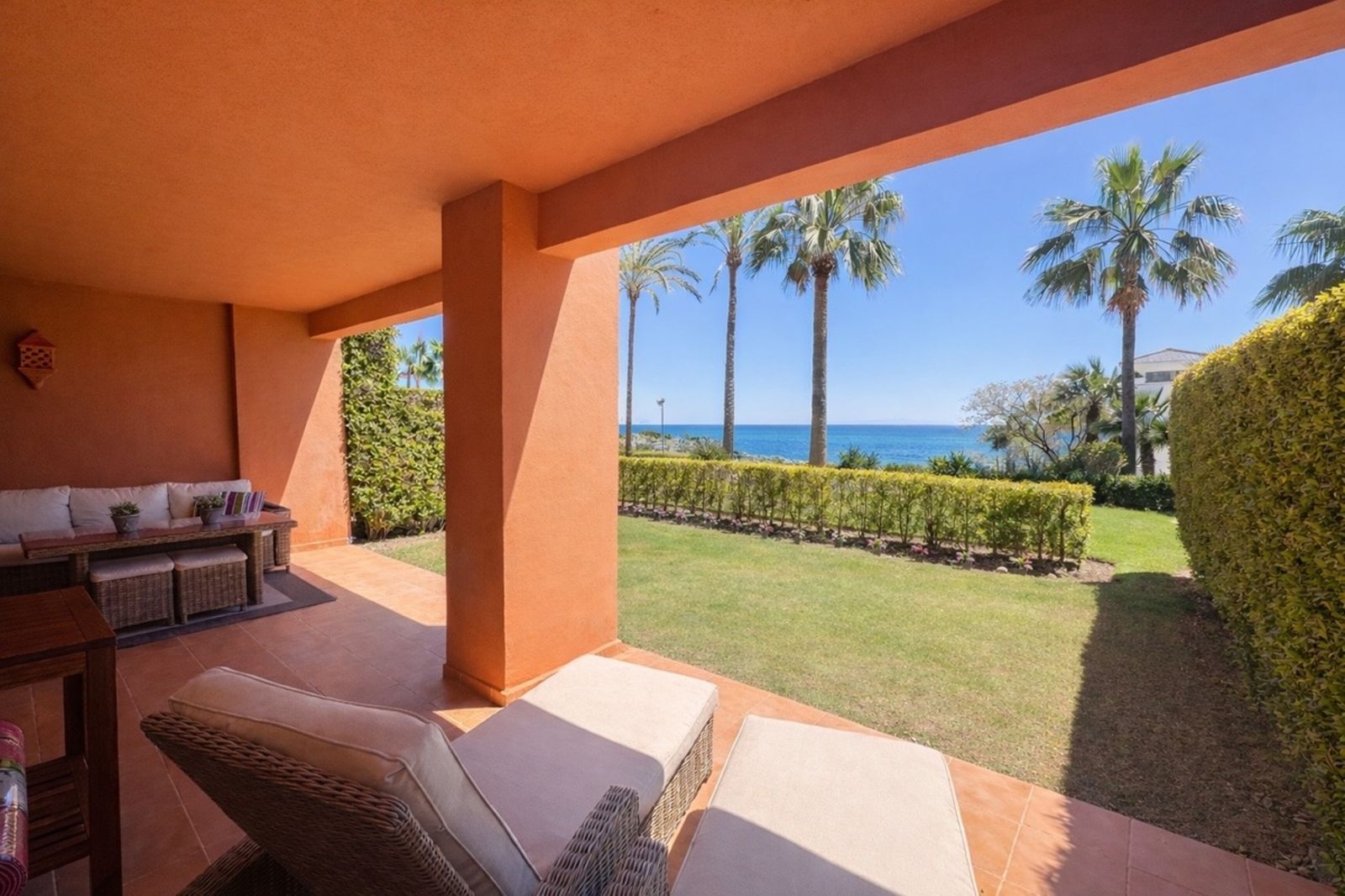 2 Bedroom Ground Floor Apartment Los Flamingos
