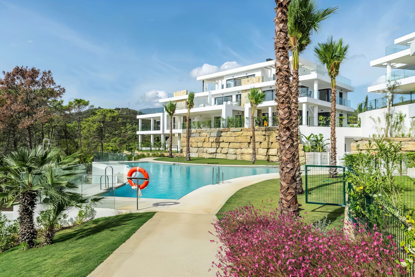 2 Bedroom Apartment Selwo