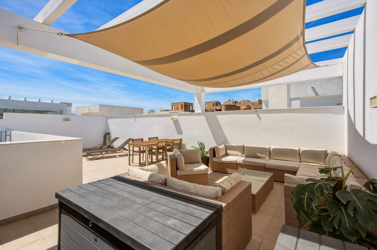 3-bedroom Penthouse in Estepona
