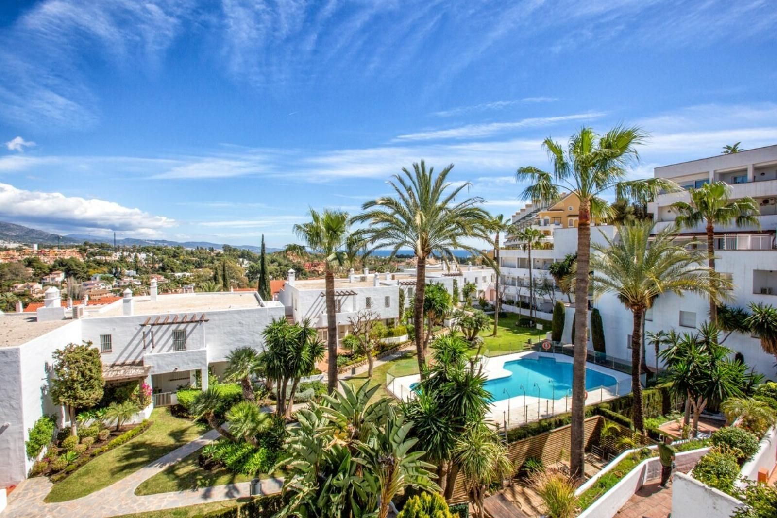 2-bedroom Apartment in Nueva Andalucia
