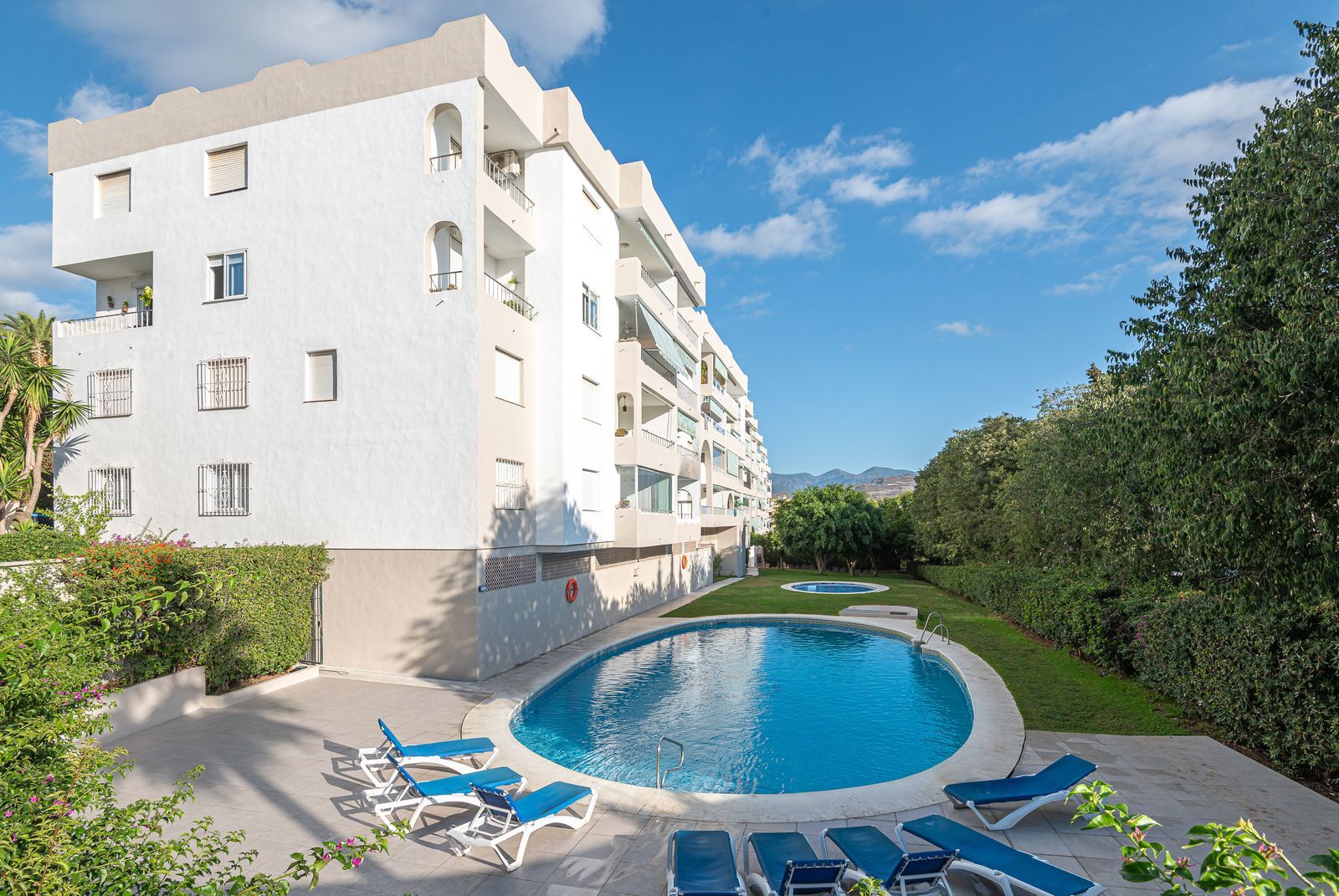 4-bedroom Ground Floor Apartment in Nueva Andalucia