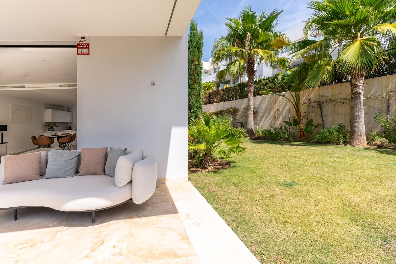 4-bedroom townhouse in Río Real, Marbella – image 10