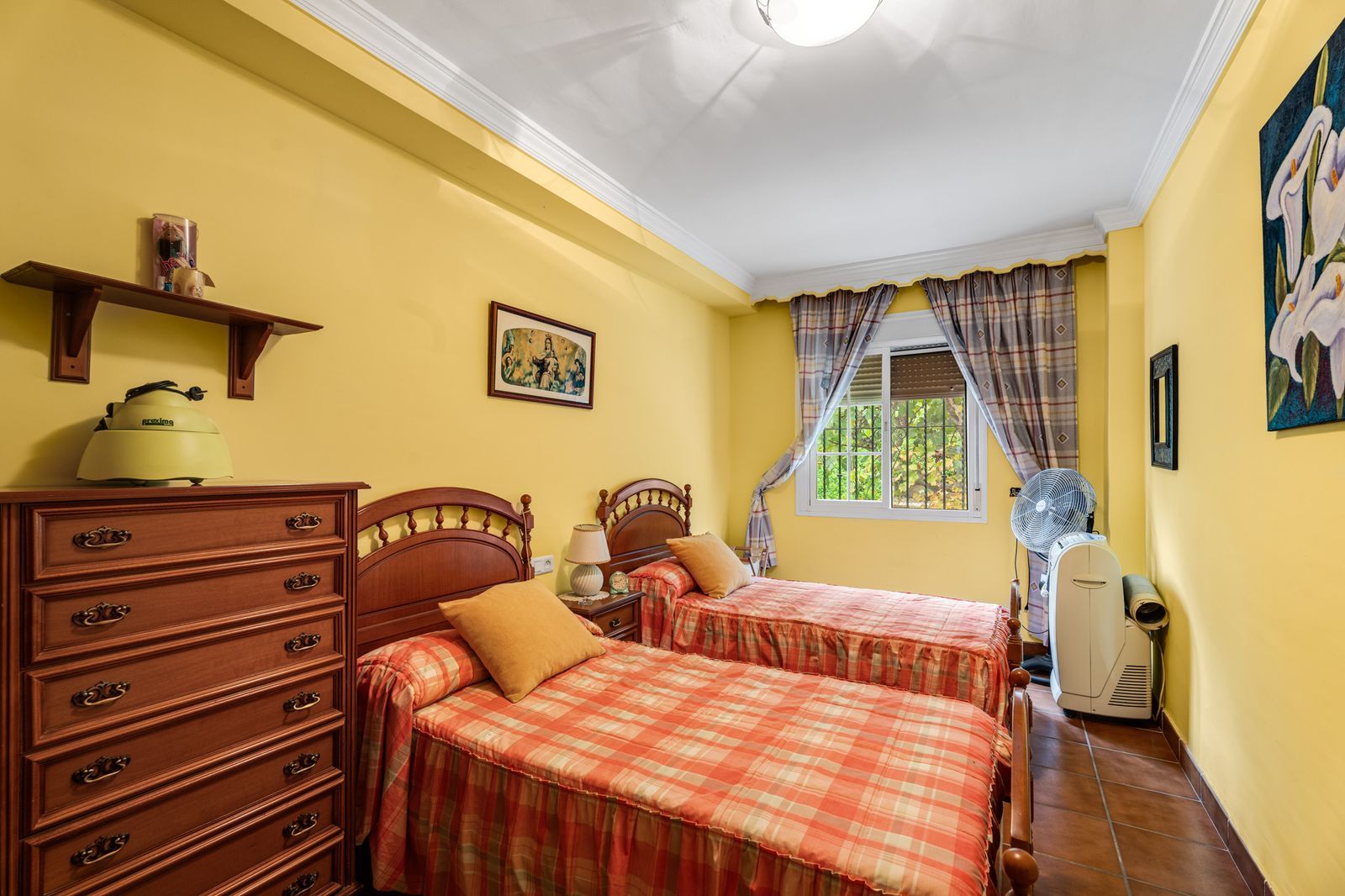 7 Bedroom Semi-Detached House Estepona Town image 16