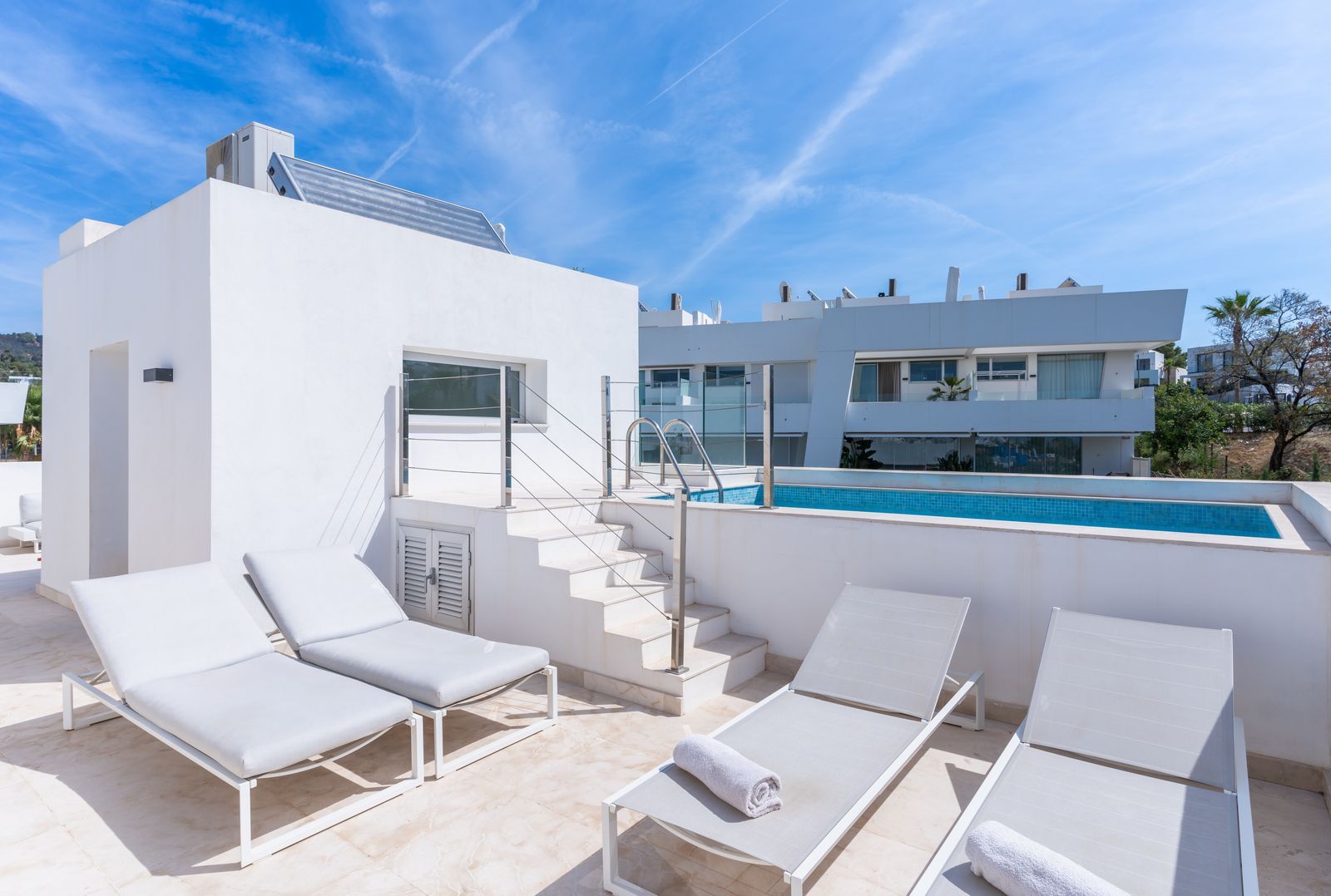 4-bedroom townhouse in Río Real, Marbella – image 19