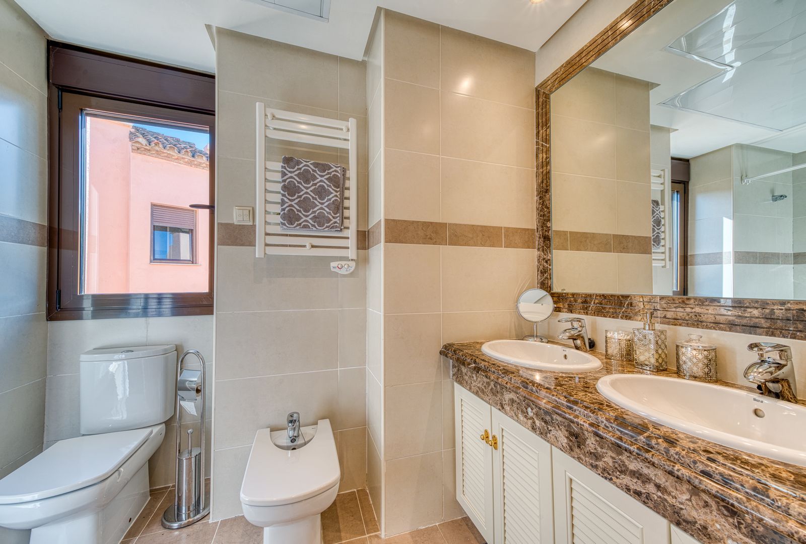 3-bedroom townhouse in Estepona, Marbella – image 22