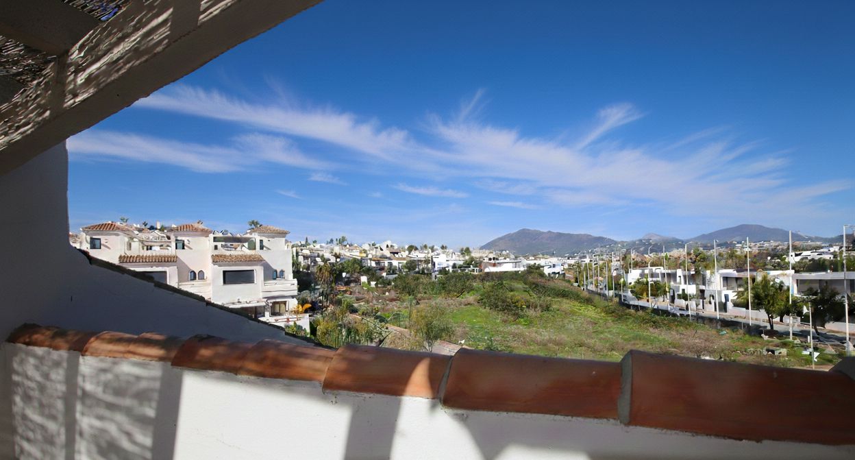 3-bedroom townhouse in El Campanario, Marbella – image 23