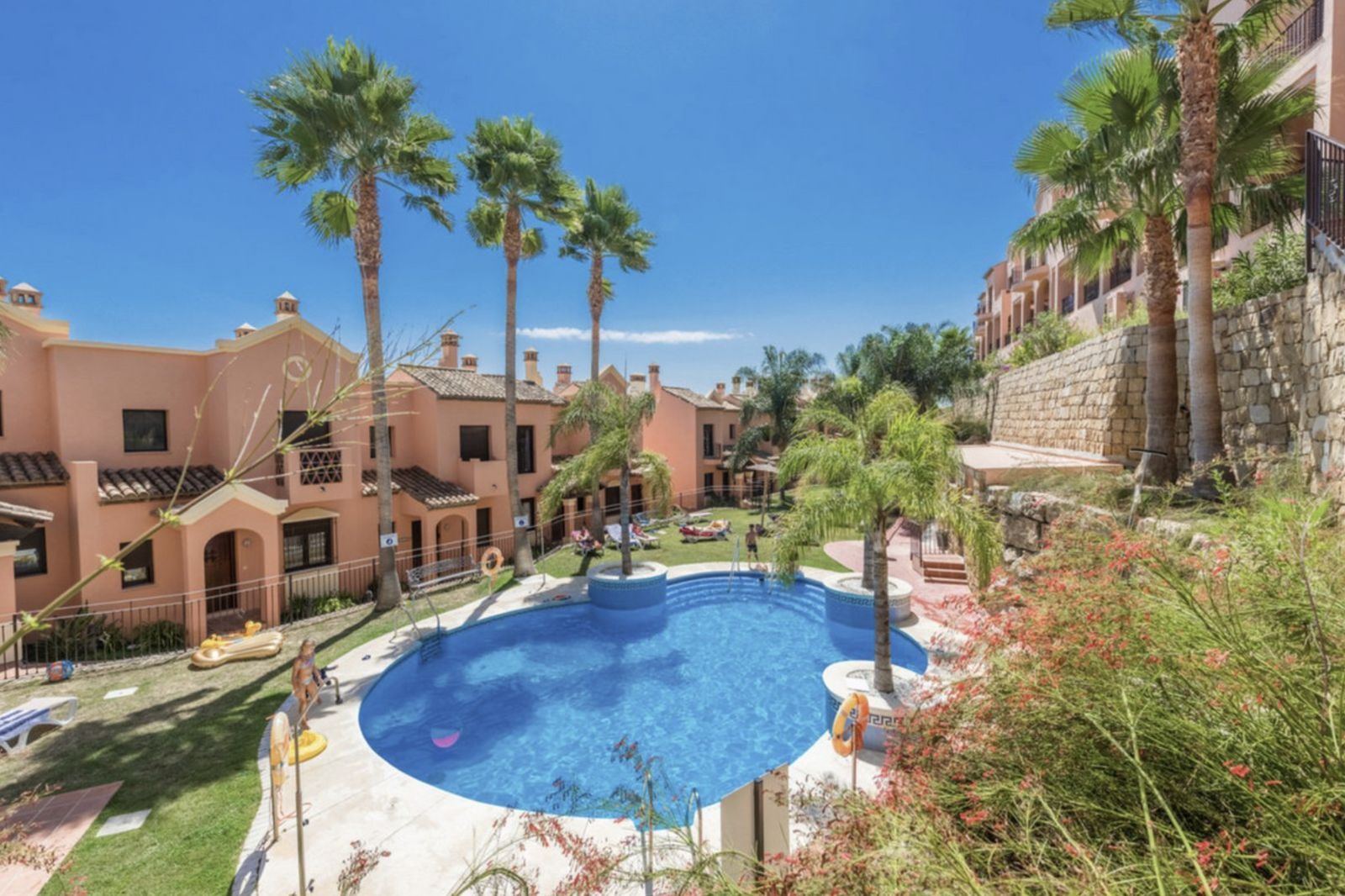 3-bedroom townhouse in Estepona, Marbella – image 25