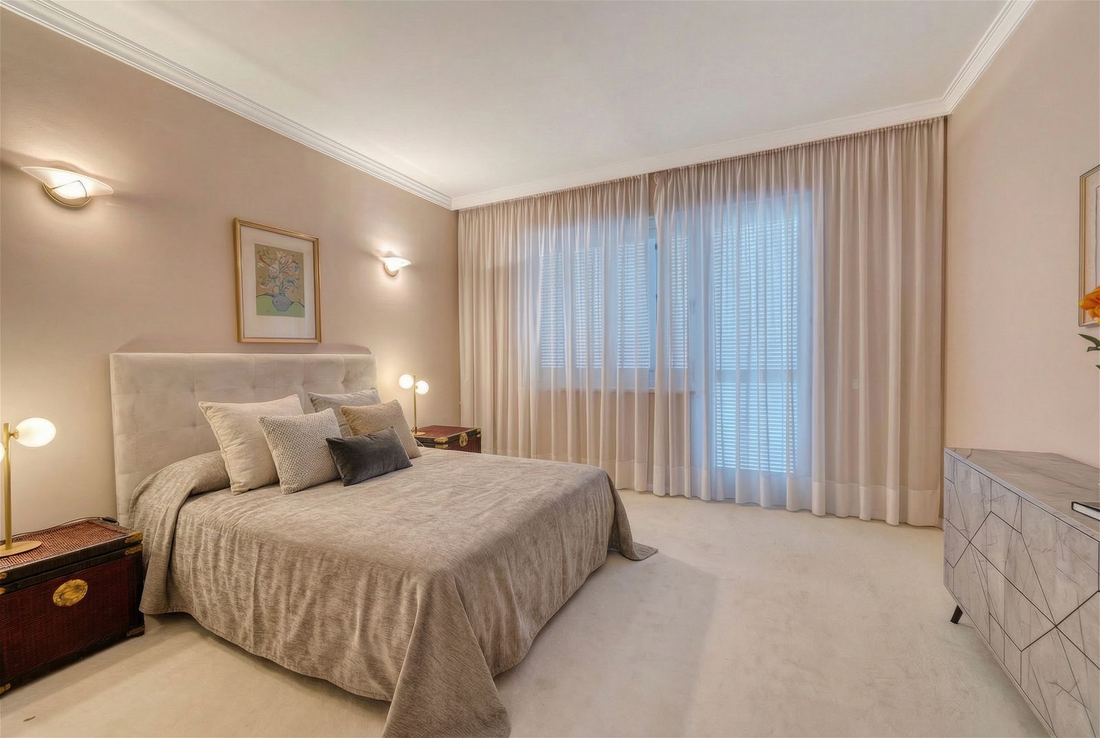 10-bedroom villa in Río Real, Marbella – image 26