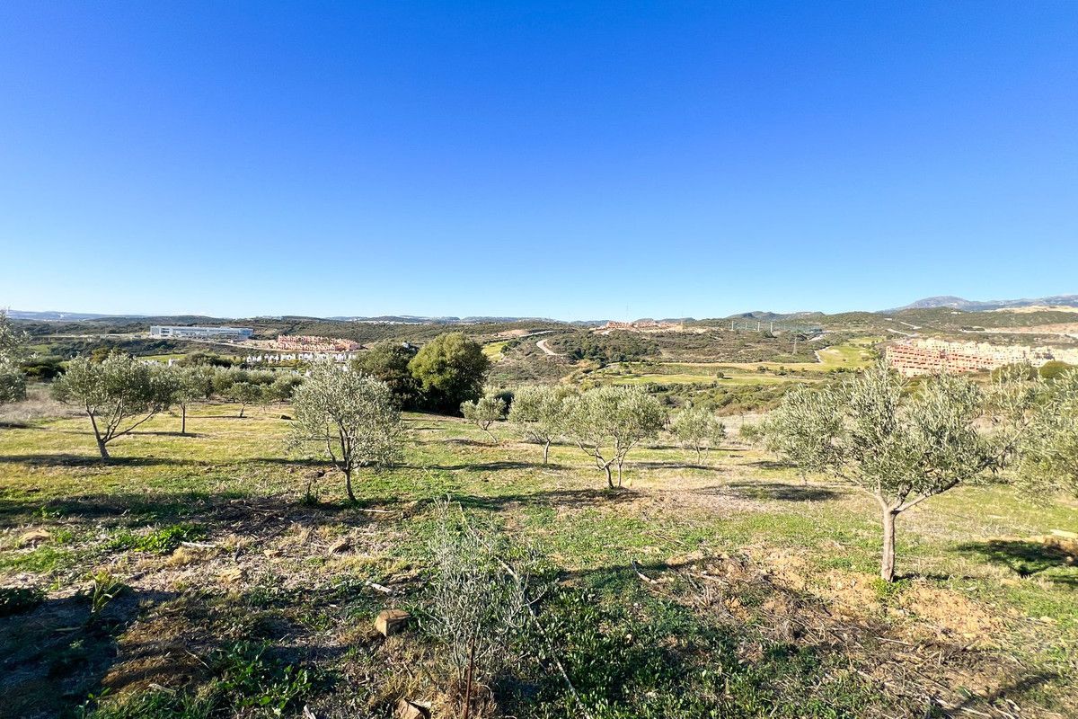 4-bedroom villa in Estepona, Marbella – image 43
