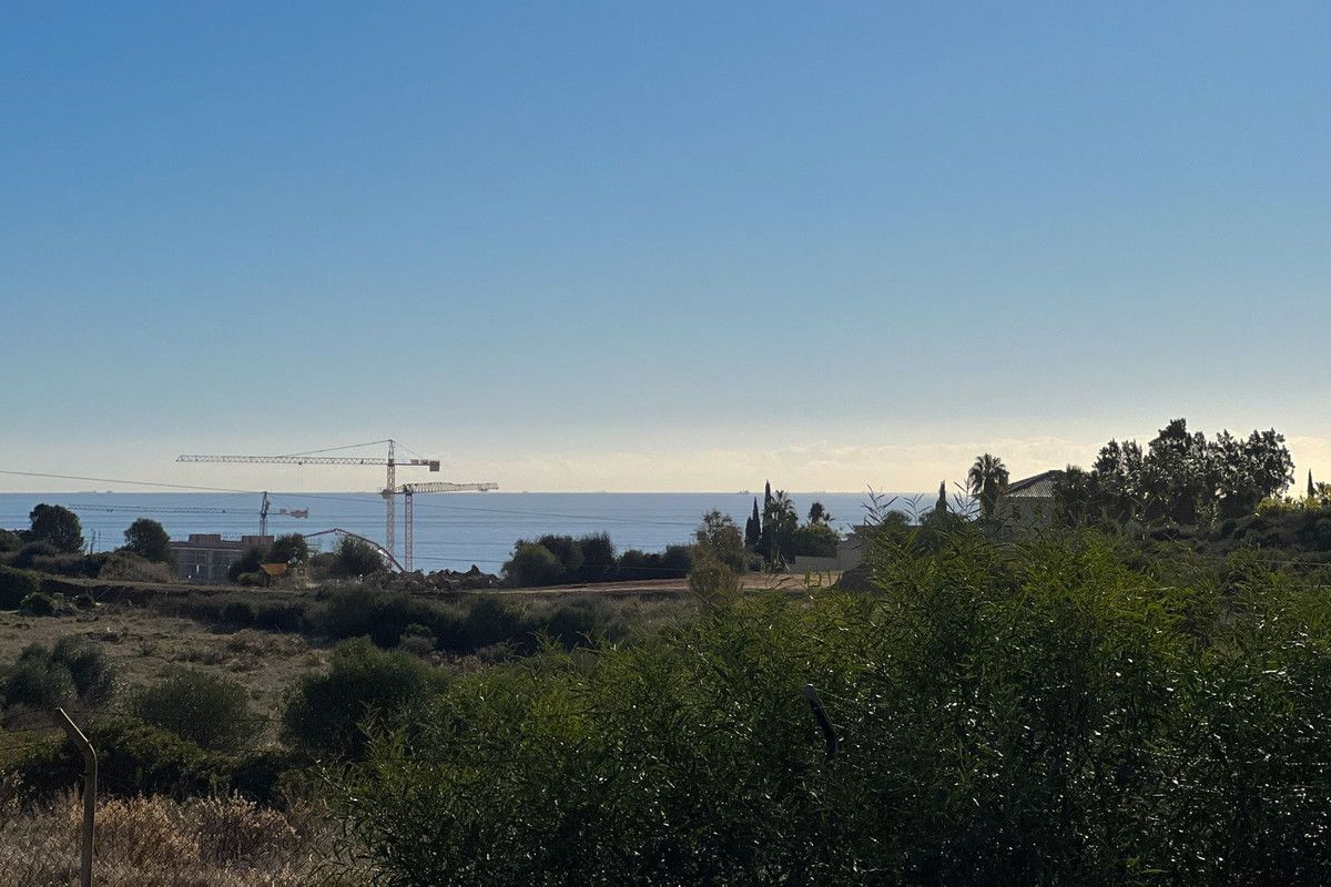 4-bedroom villa in Estepona, Marbella – image 44
