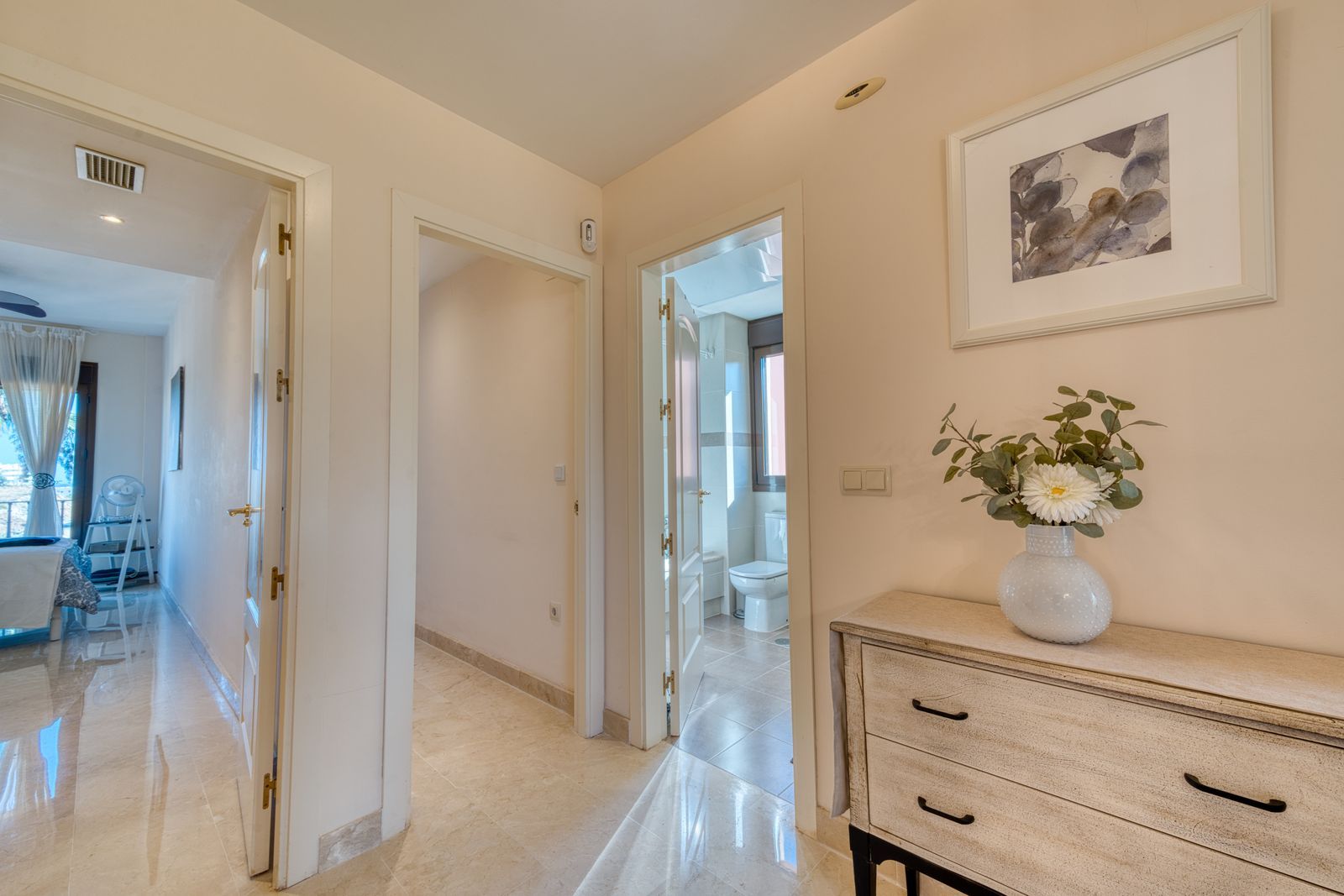 3-bedroom townhouse in Estepona, Marbella – image 8