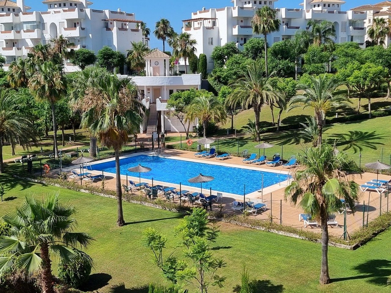 2-bedroom Penthouse in Selwo
