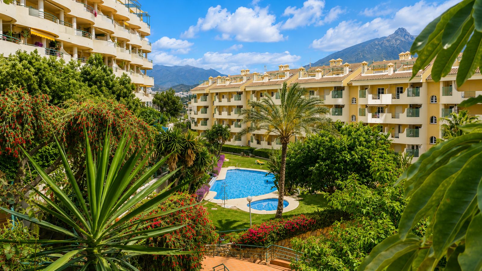 2-bedroom Apartment in Nueva Andalucia