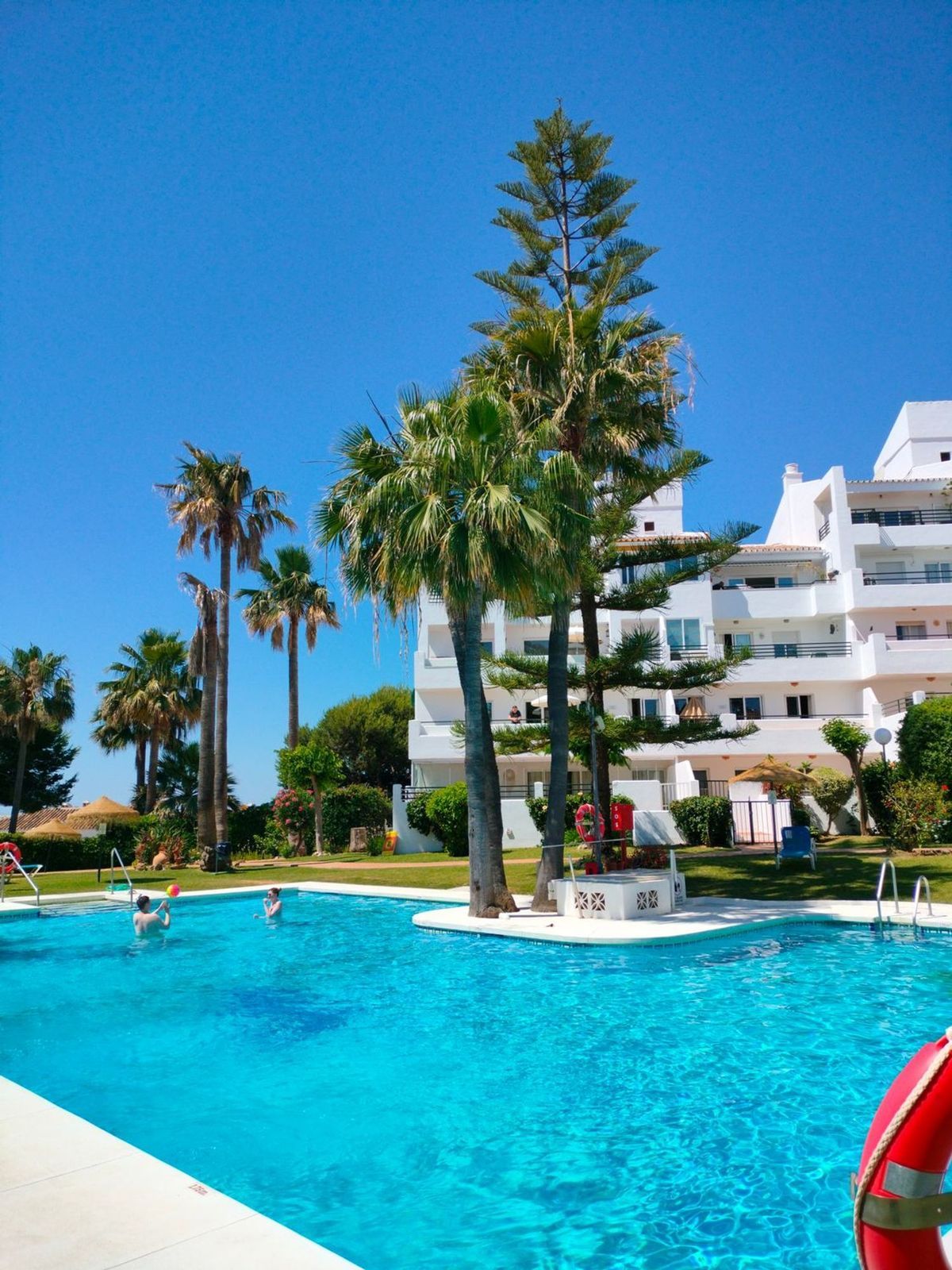 4-bedroom Semi-Detached House in Mijas