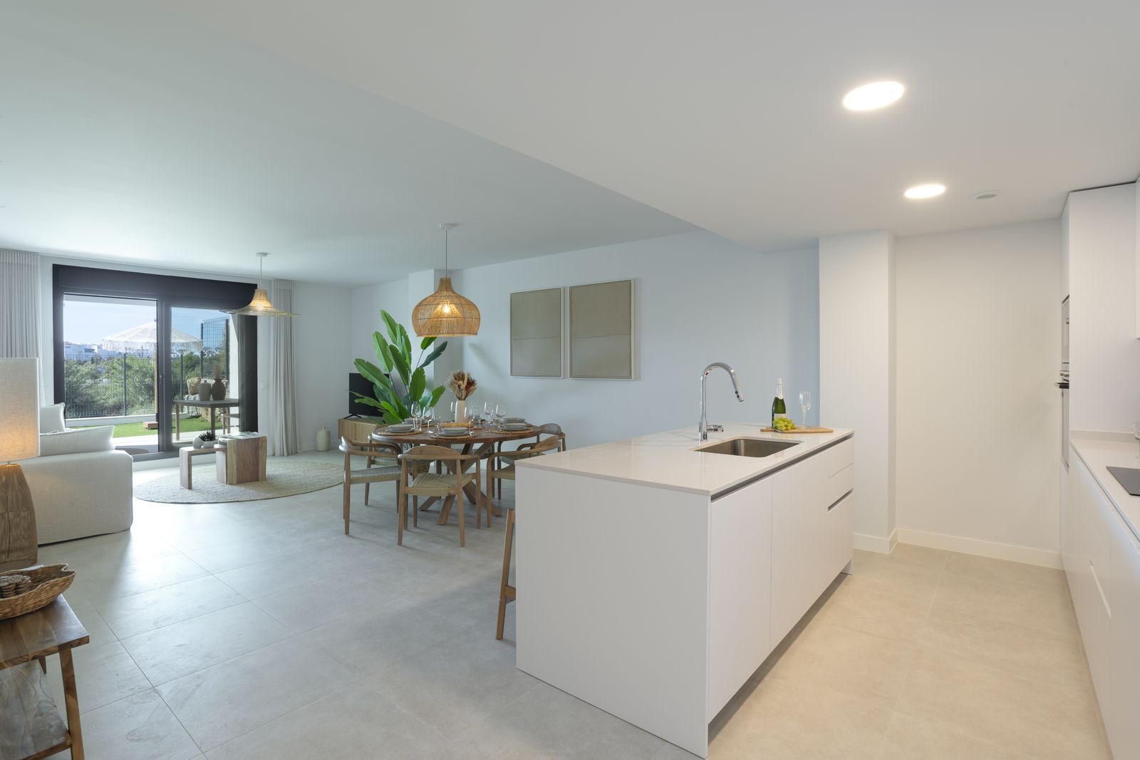 3-bedroom Ground Floor Apartment in Estepona