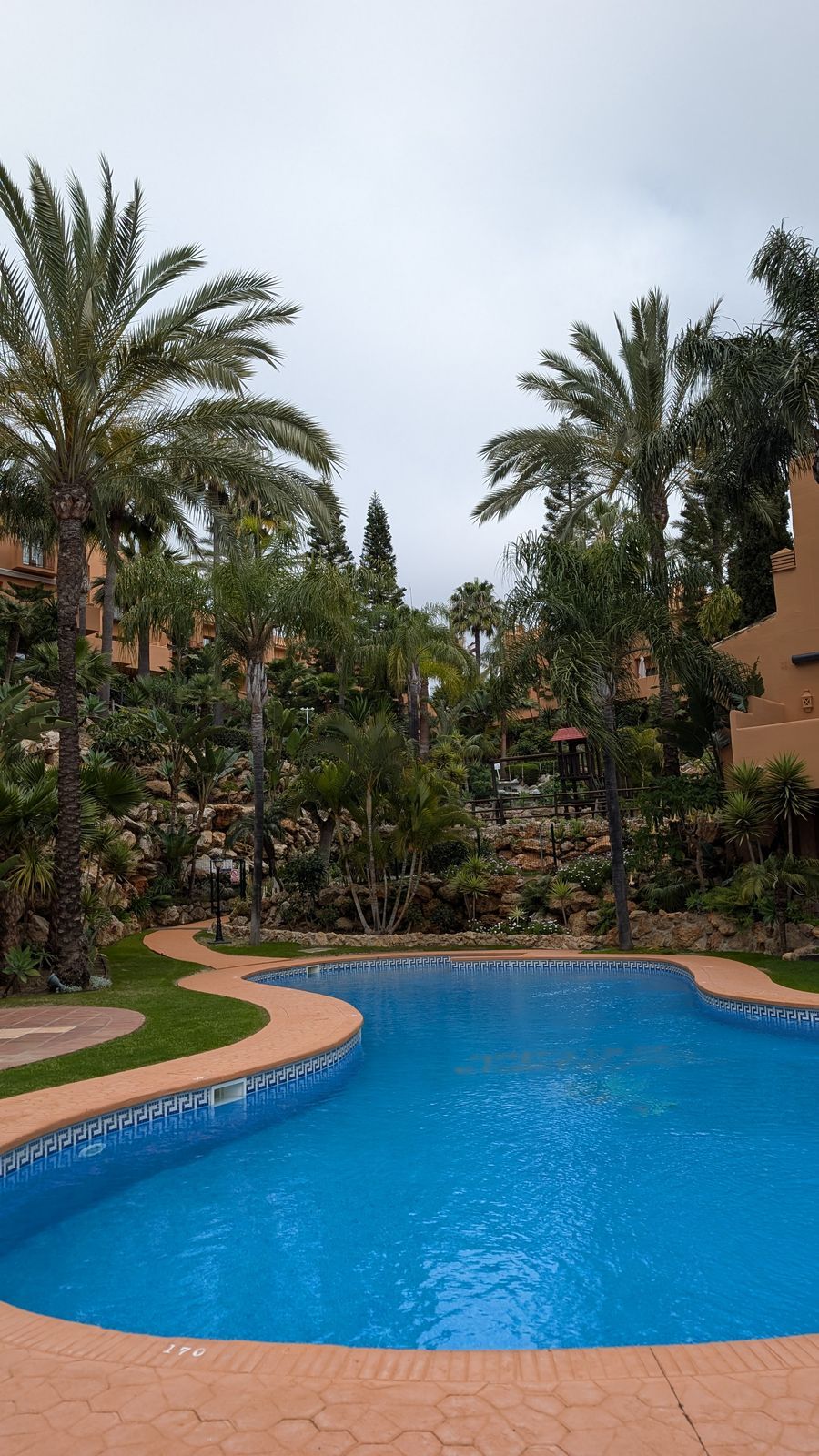 4-bedroom Semi-Detached House in Riviera del Sol
