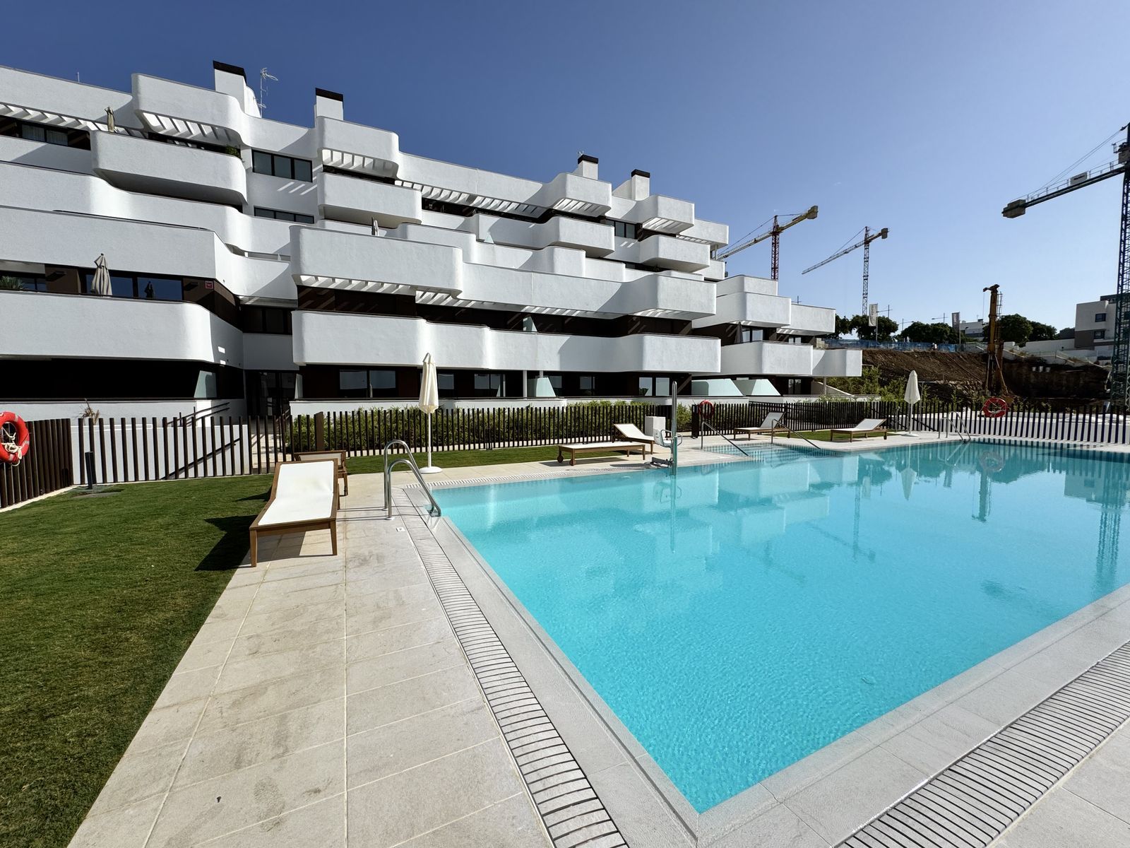 2-bedroom Ground Floor Apartment in Estepona