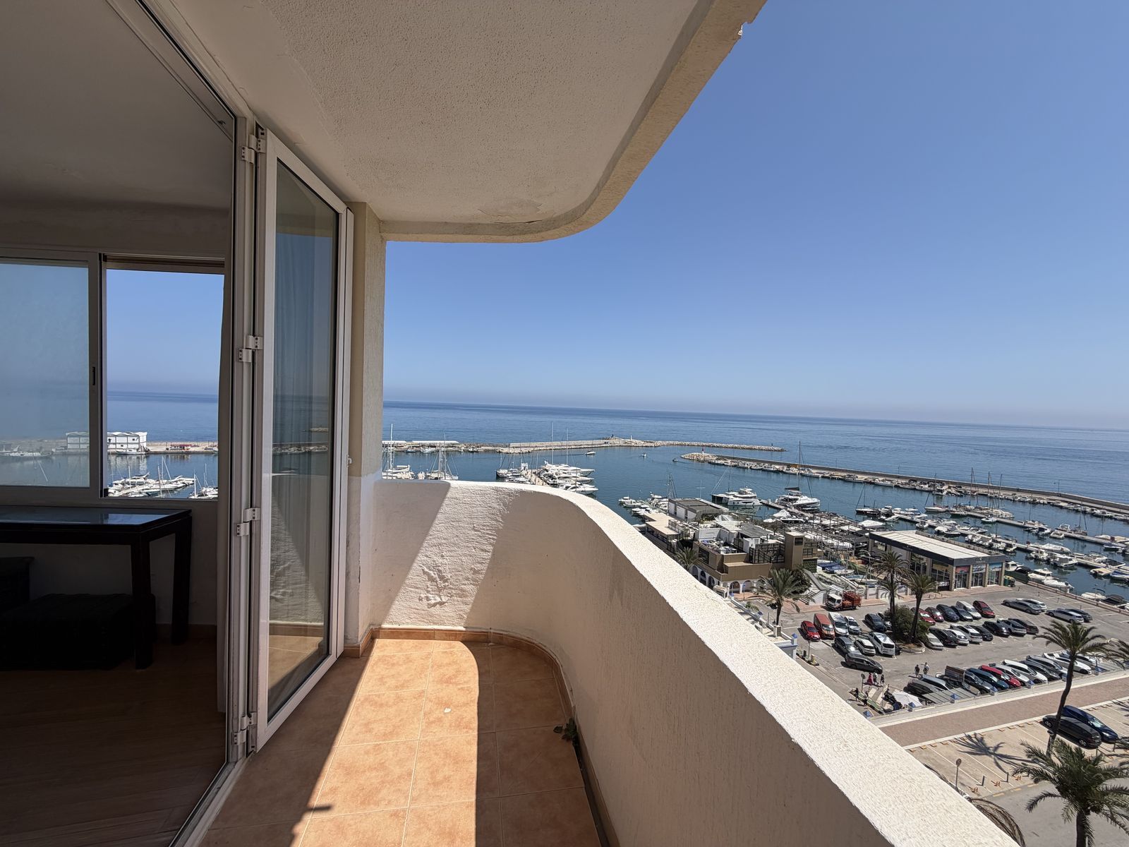 2-bedroom Apartment in Estepona
