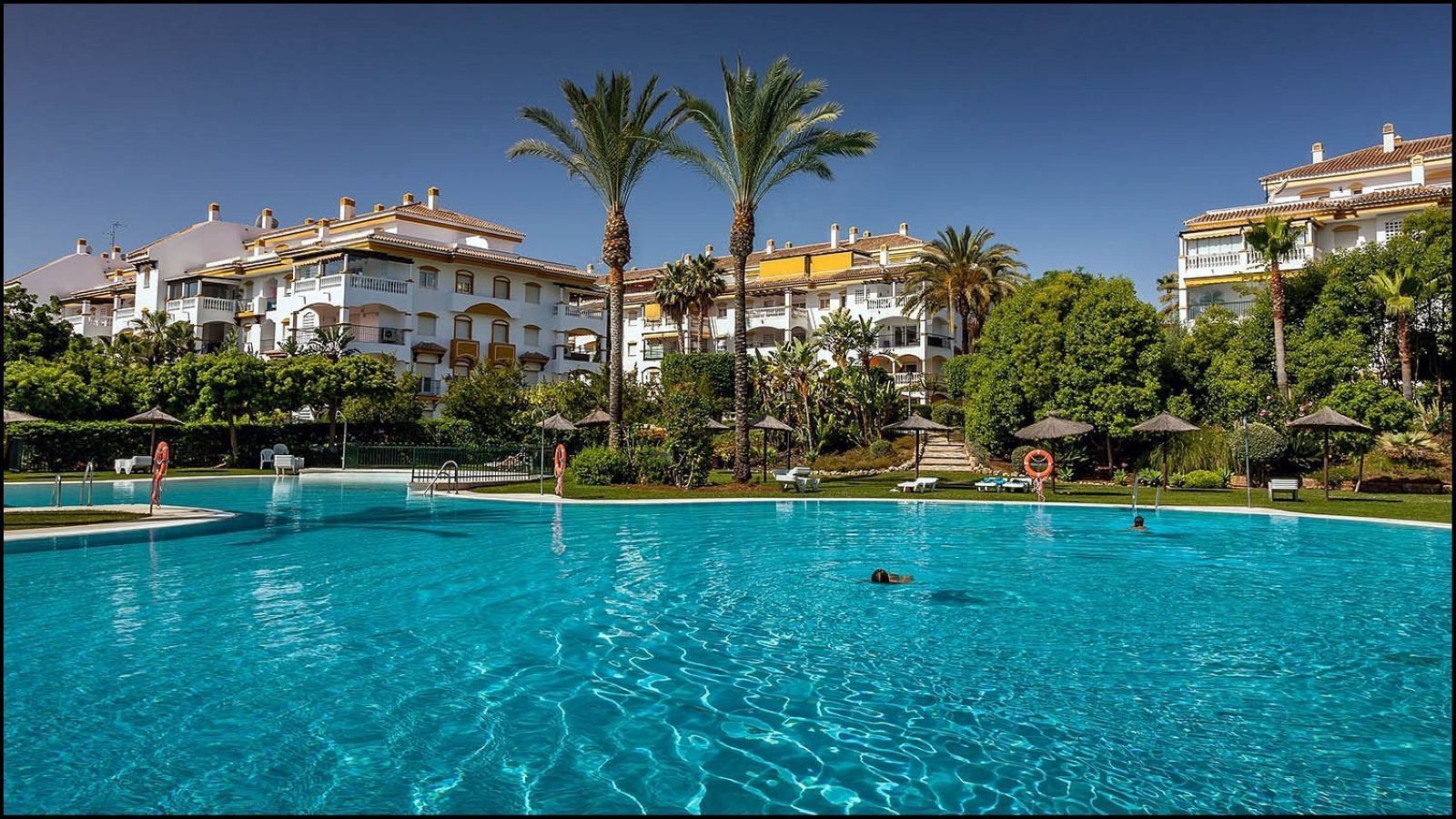 2-bedroom Apartment in Nueva Andalucia