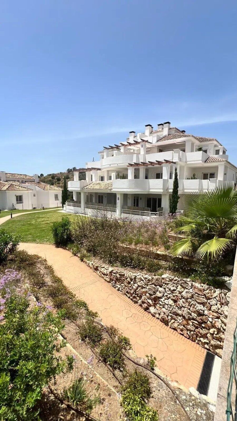 2-bedroom Ground Floor Apartment in Nueva Andalucia