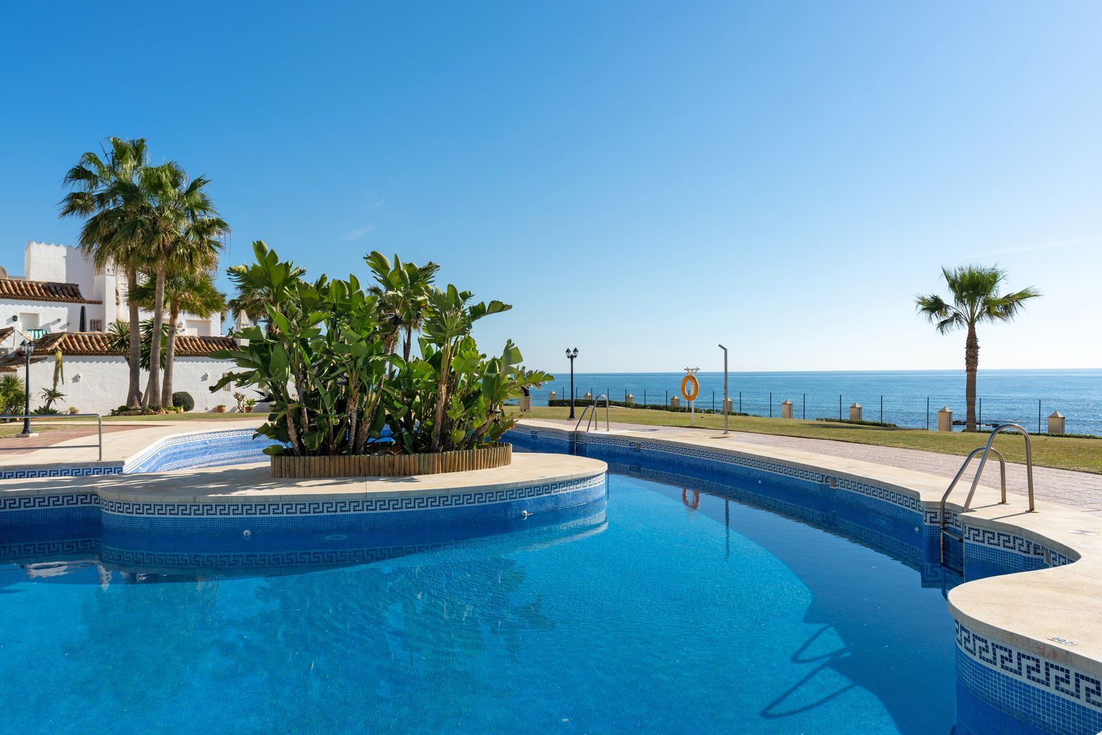 2-bedroom Ground Floor Apartment in Calahonda