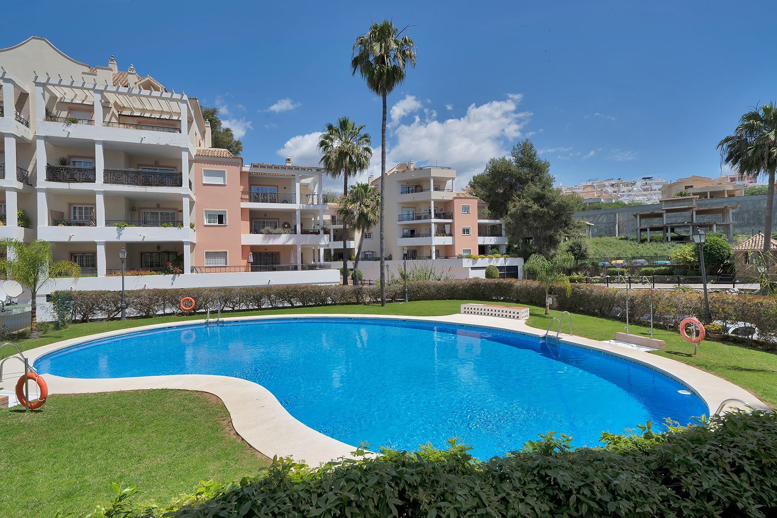 3-bedroom Ground Floor Apartment in Nueva Andalucia