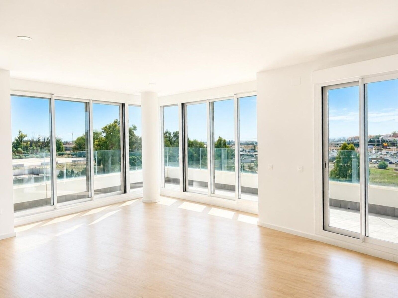4-bedroom Apartment in Nueva Andalucia