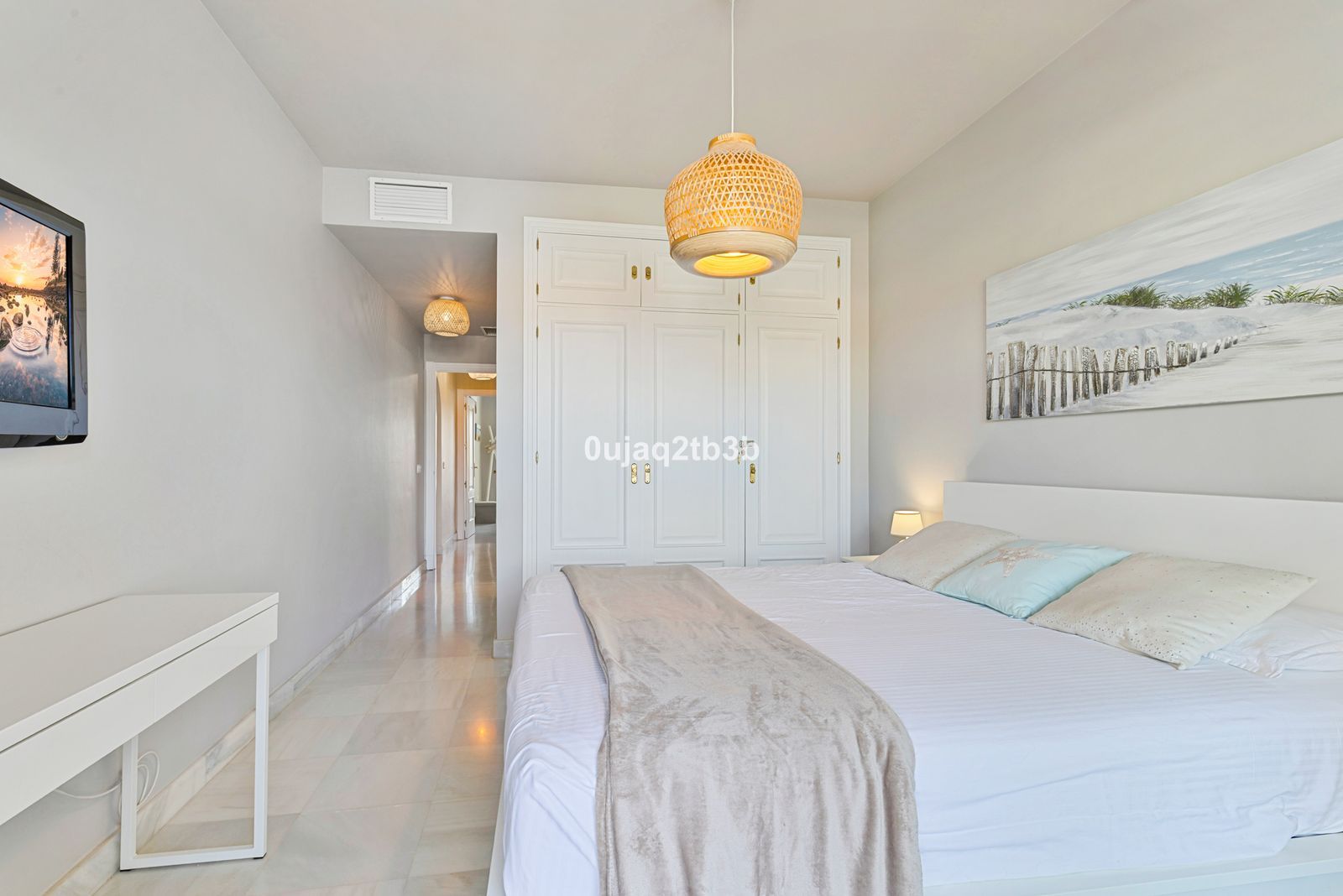 2-bedroom Apartment in Aloha