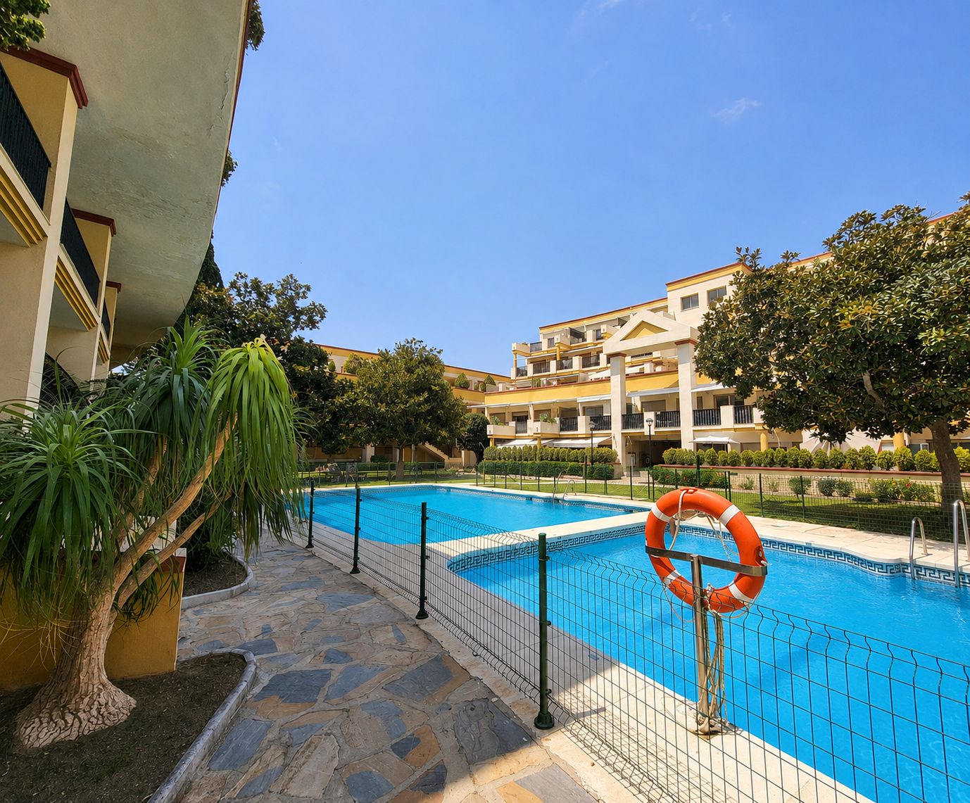 1-bedroom Middle Floor Studio in Elviria