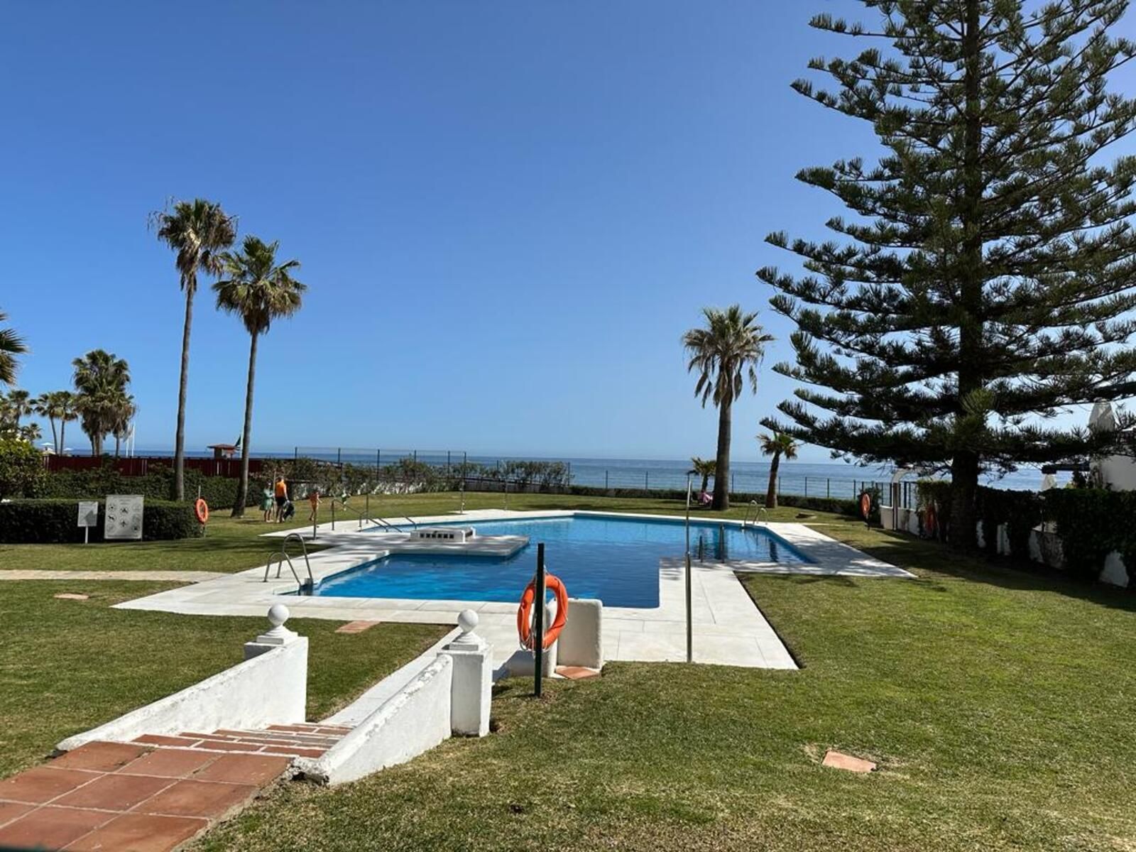 3-bedroom Ground Floor Apartment in Calahonda