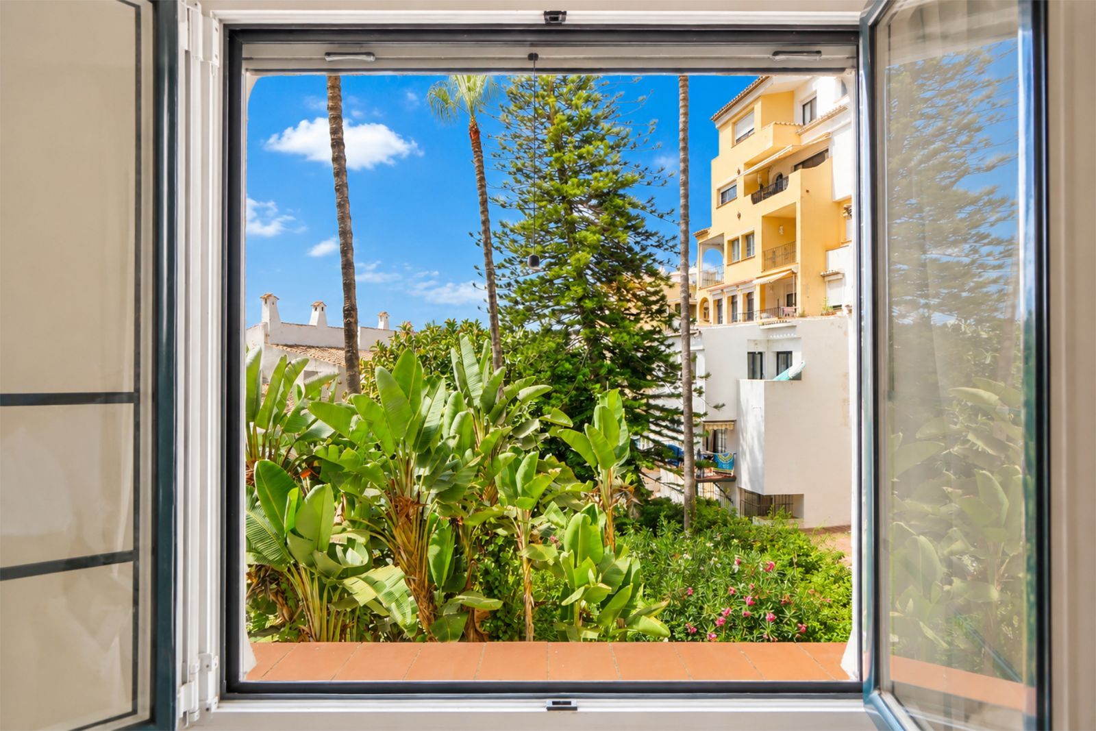 3-bedroom Apartment in Puerto de Cabopino