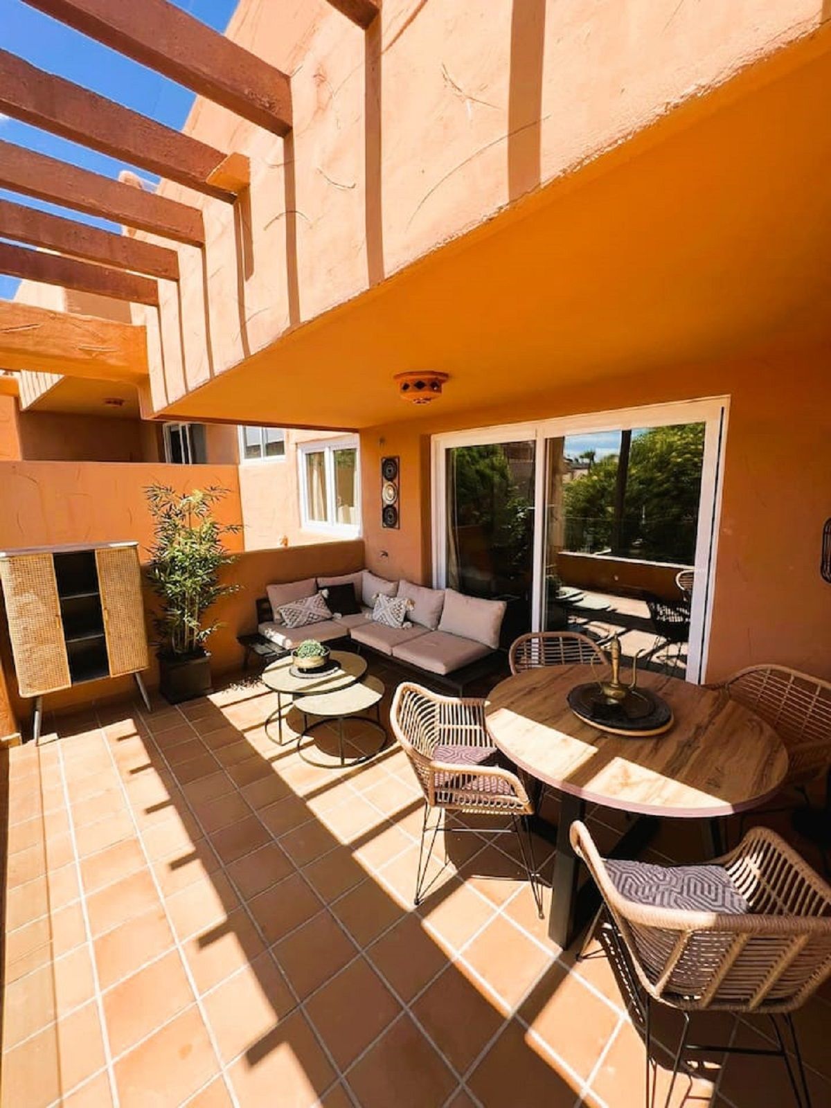 2-bedroom Apartment in Elviria