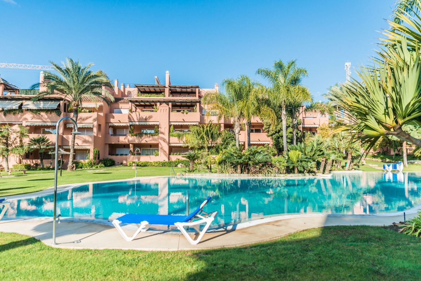 2-bedroom Apartment in Guadalmina Baja
