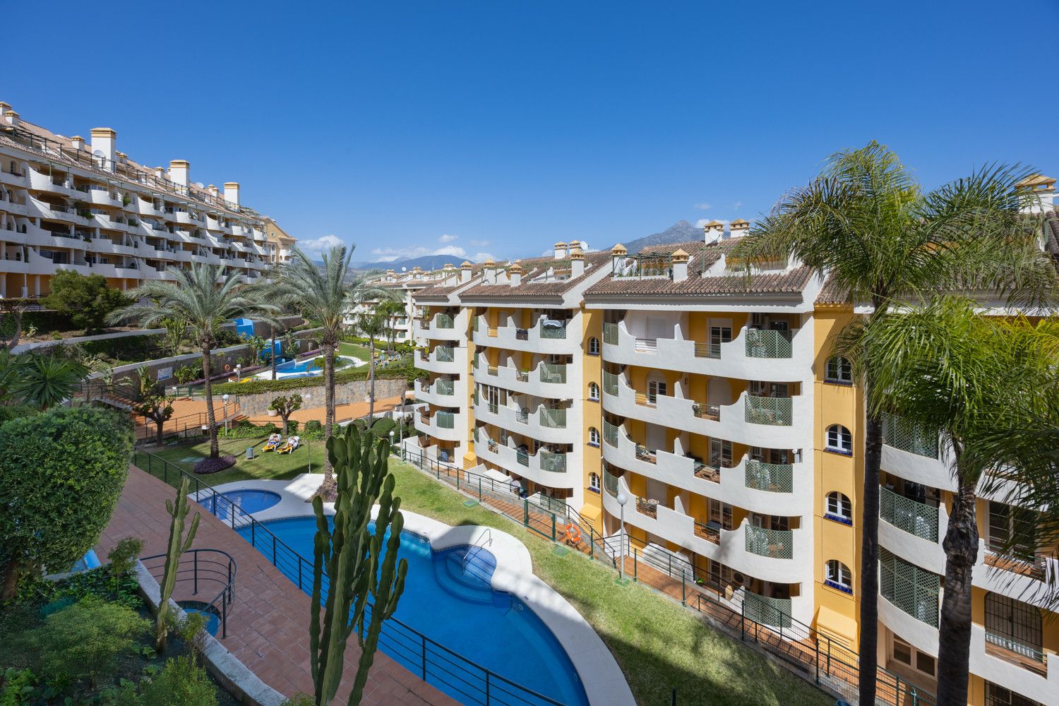 2-bedroom Apartment in Nueva Andalucia