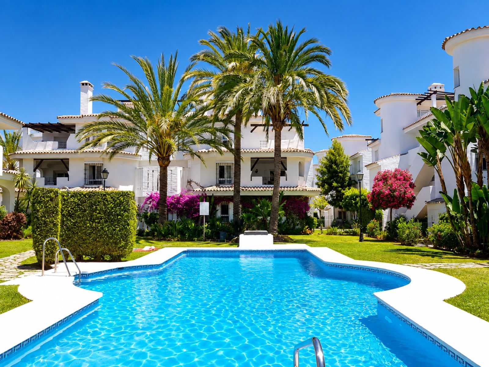 2-bedroom Apartment in Nueva Andalucia