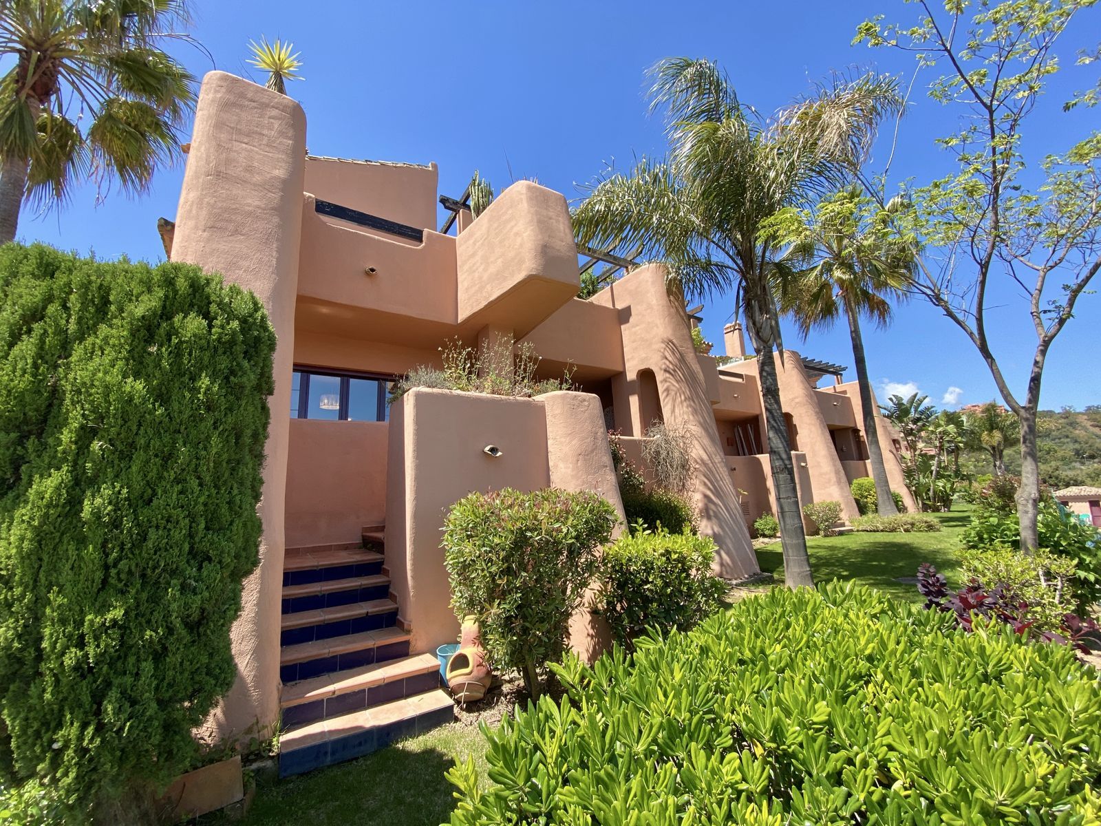 2-bedroom Ground Floor Apartment in Elviria
