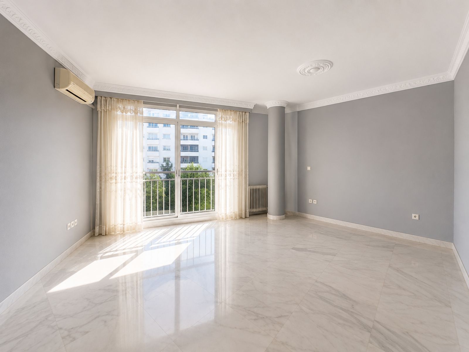 4-bedroom Apartment in Marbella