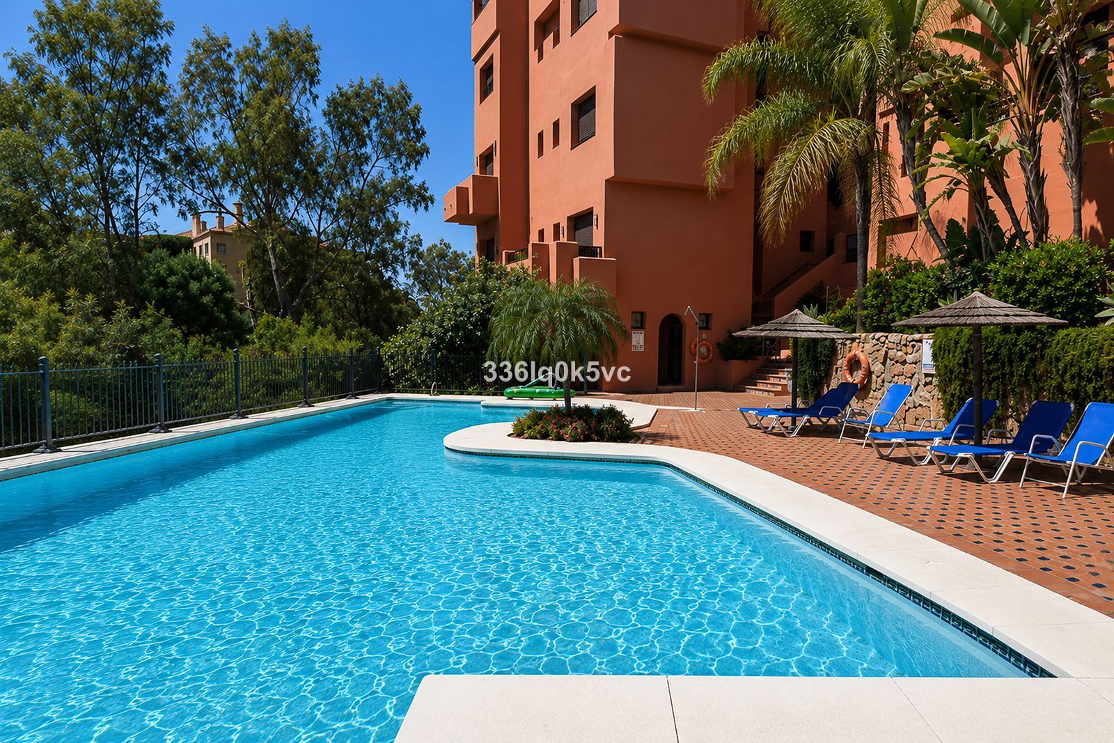 2-bedroom Apartment in Benahavís